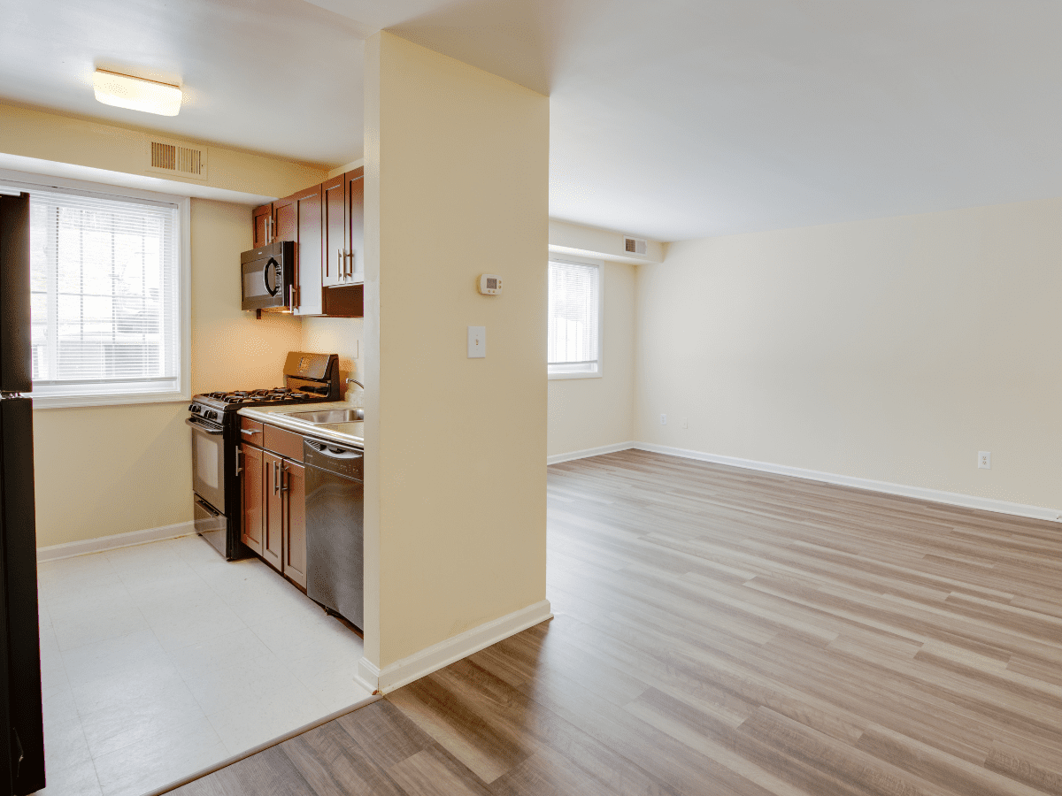 Copeland Manner Living RoomKitchen Resize (1200 x 900 px)